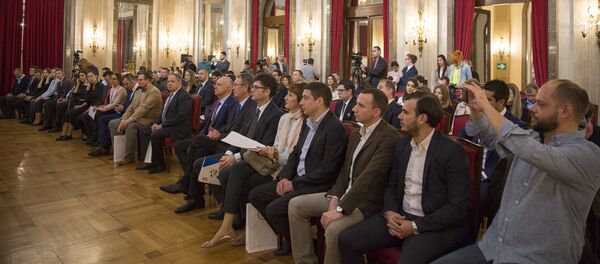 Млади лидери Србије и Русије на конференцији у Београду - Sputnik Србија