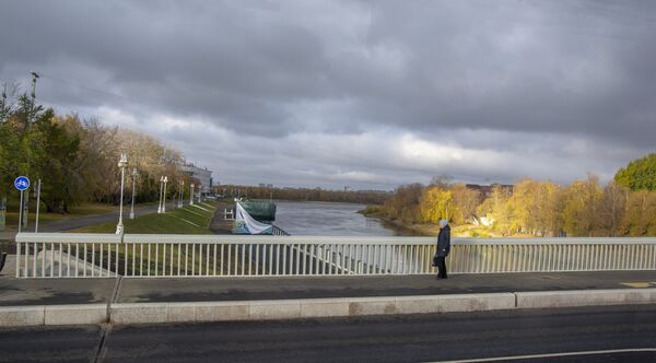 Поглед на реку Ом у Омску - Sputnik Србија