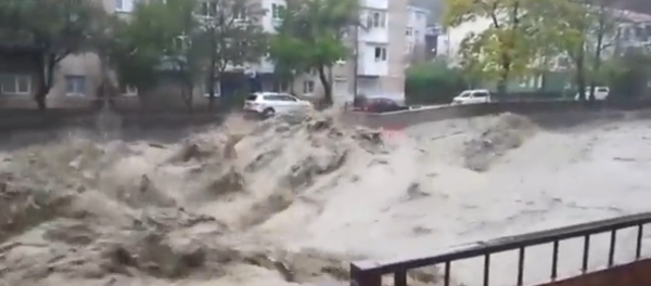 Biblijski potop na jugu Rusije (video) - Sputnik Srbija