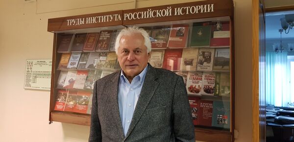 Српски академик и историчар проф. др Љубодраг Димић Српски академик и историчар проф. др Љубодраг Димић - Sputnik Србија