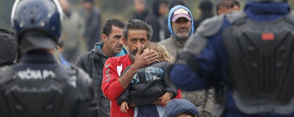 Мигранти на граници БиХ и Хрватске - Sputnik Србија