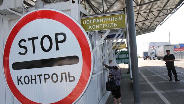 Гранични прелаз Армјанск на руско-украјинској граници  - Sputnik Србија