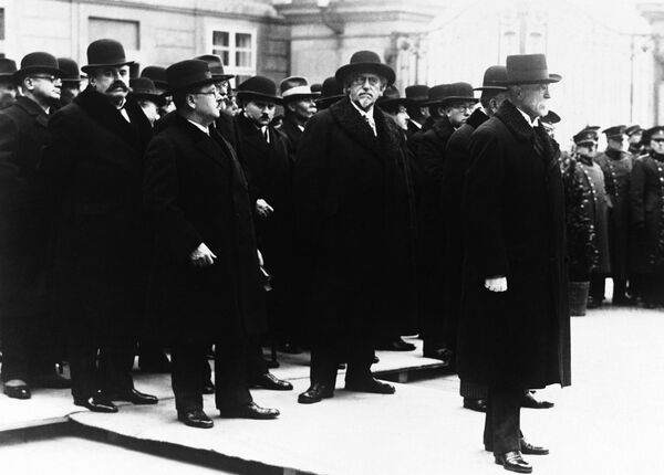 Дубински разлози зашто у Чешкој расте идеја да се повуче признање Косова Дубински разлози зашто у Чешкој расте идеја да се повуче признање Косова - Sputnik Србија