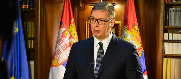 Predsednik Srbije Aleksandar Vučić u svom kabinetu na Andrićevom vencu - Sputnik Srbija