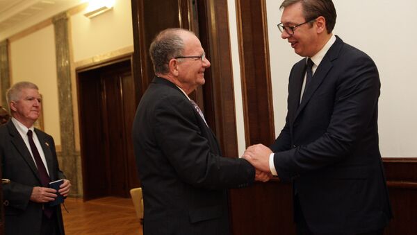 Predsednik Srbije Aleksandar Vučić sastao se sa kongresmenom Tedom Poom, kopredsedavajućim Srpskog kokusa u Kongresu SAD - Sputnik Srbija