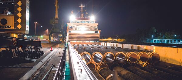 Цеви за гасовод Северни ток 2 у немачкој луци Мукран - Sputnik Србија