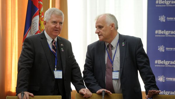 Američki ambasador u Srbiji Kajl Skoti viši predstavnik Odeljenja za javnu diplomatiju NATO-a Robert Psel - Sputnik Srbija