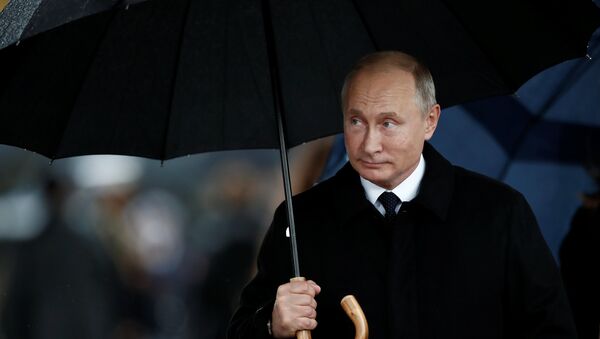 Vladimir Putin na svečanosti u Parizu povodom 100 godišnjice pobede u Prvom svetskom ratu - Sputnik Srbija