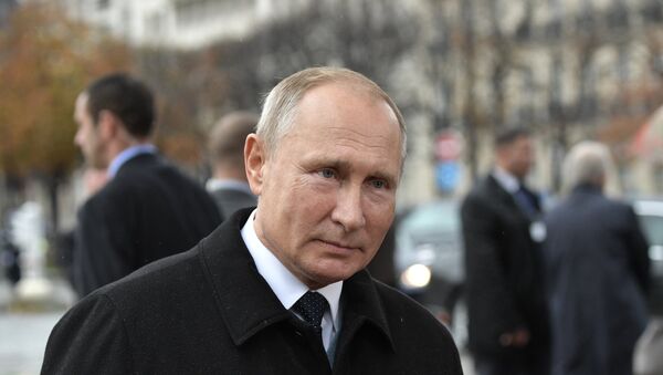 Vladimir Putin u Parizu - Sputnik Srbija