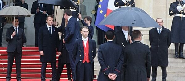 Дочек Александра Вучића у Паризу Дочек Александра Вучића у Паризу - Sputnik Србија