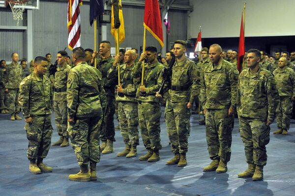 Преузимање команде над базом Бондстил - Sputnik Србија