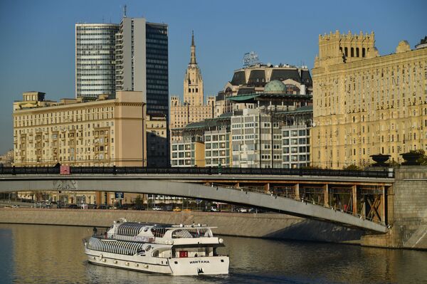 Брод на реци Москви. - Sputnik Србија