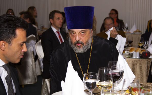 Vitalij Tarasjev, starešina Ruske crkve, na prijemu - Sputnik Srbija