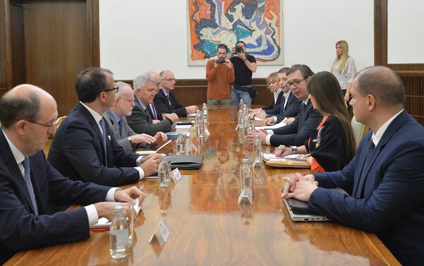 Predsednik Vučić sa ambasadorima Kvinte i EU - Sputnik Srbija