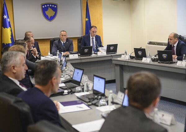 Операција „празни рафови“: Север Косова отвара нову страницу борбе против безумља Операција „празни рафови“: Север Косова отвара нову страницу борбе против безумља - Sputnik Србија