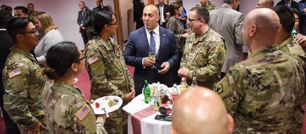 Рамуш Харадинај прославља Дан захвалности Рамуш Харадинај прославља Дан захвалности - Sputnik Србија