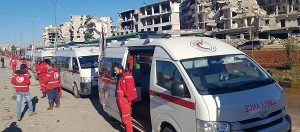 Vozila hitne pomoći u istočnom Alepu - Sputnik Srbija