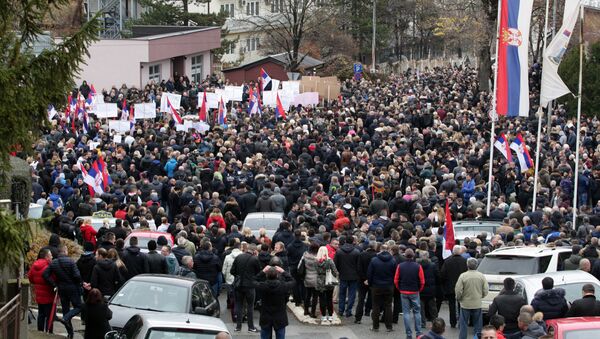 Protest Srba u Kosovskoj Mitrovici - Sputnik Srbija