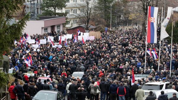 Protesti Srba u Kosovskoj Mitrovici - Sputnik Srbija
