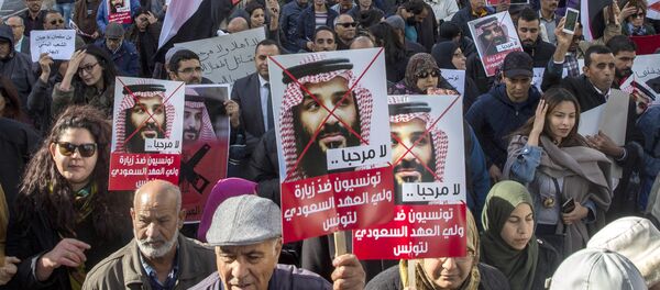 Протест у Тунису против посете саудијског принца престолонаследника Мохамеда бин Салмана Протест у Тунису против посете саудијског принца престолонаследника Мохамеда бин Салмана - Sputnik Србија