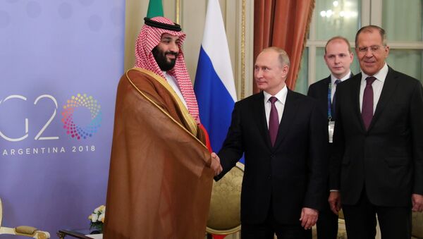 Predsednik Rusije Vladimir Putin i nasledni princ Saudijske Arabije Muhamed bin Salman - Sputnik Srbija