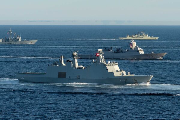 Зашто руске подморнице не могу у Атлантик, а америчке могу на руску границу Зашто руске подморнице не могу у Атлантик, а америчке могу на руску границу - Sputnik Србија