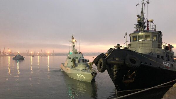 Mali oklopni artiljerijski brod ukrajinske ratne mornarice zadržan u luci Kerč - Sputnik Srbija