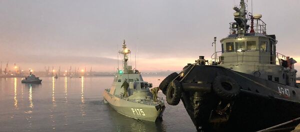 Мали оклопни артиљеријски брод украјинске ратне морнарице задржан у луци Керч - Sputnik Србија