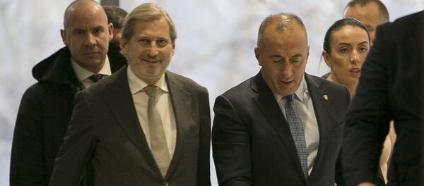 Јоханес Хан и Рамуш Харадинај - Sputnik Србија