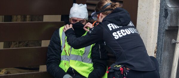 Протести „жутих прслука“ у Паризу - Sputnik Србија