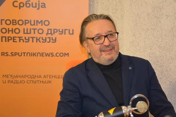 Predsednik Saveza Srba u Francuskoj Đuro Ćetković Predsednik Saveza Srba u Francuskoj Đuro Ćetković - Sputnik Srbija