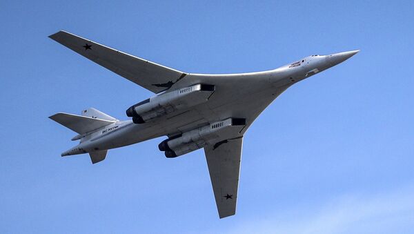 Авион Ту-160  - Sputnik Србија