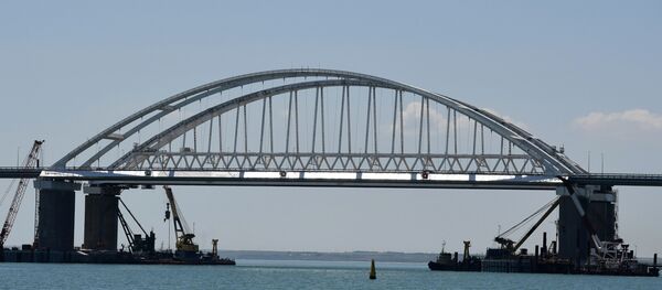 Поглед на Кримски мост Поглед на Кримски мост - Sputnik Србија