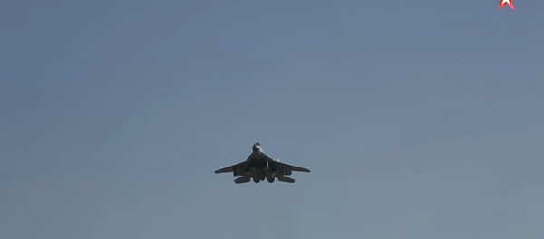 Вертикално полетање МиГ-35 (видео) - Sputnik Србија