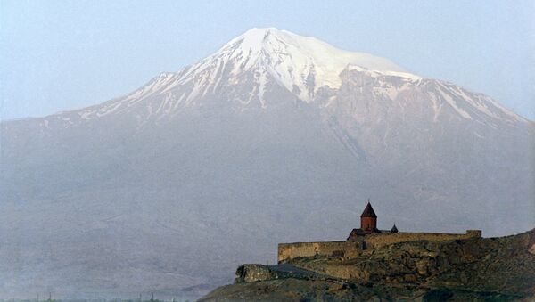 Јерменски храм Хор Вирап у близини планине Арарат - Sputnik Србија