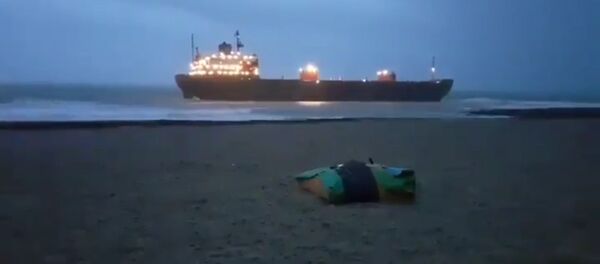 Ruski teretni brod Kuzma Minjin nasukan na britanskoj obali - Sputnik Srbija