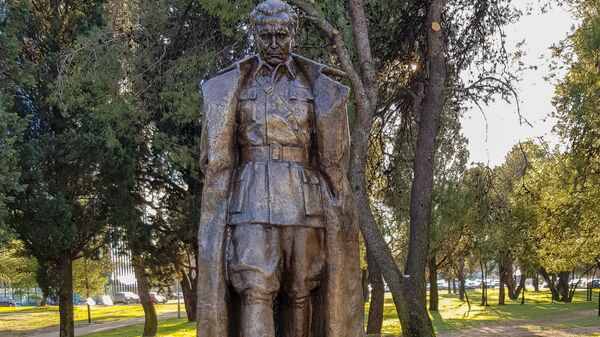 Одрубљена глава са споменика Јосипу Брозу Титу у Словенији, пронађен починилац