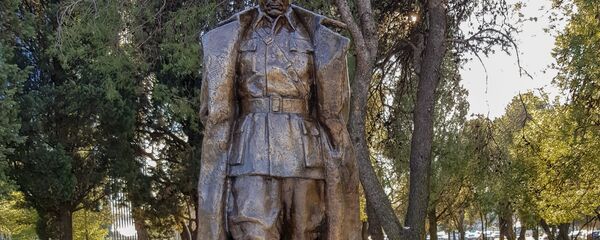 Spomenik Josipu Brozu Titu u Podgorici - Sputnik Srbija