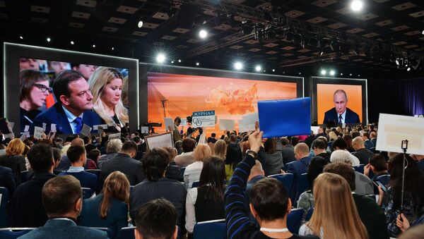 Владимир Путин на великој конференцији за штампу - Sputnik Србија