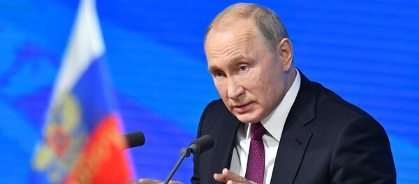 Годишња велика конференција за штампу председника Русије Владимирa Путинa - Sputnik Србија