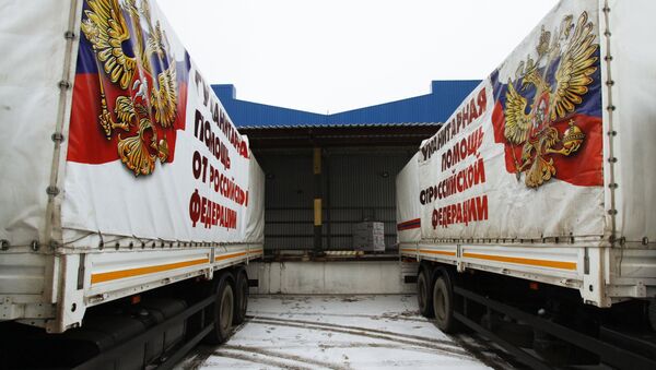 Humanitarni konvoj iz Rusije  - Sputnik Srbija