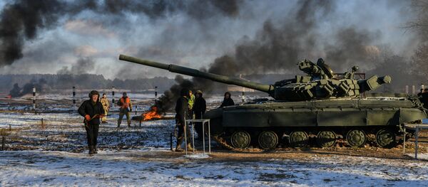 Украјински војници на војним вежбама у тренажном центру Десна у региону Чернигов - Sputnik Србија