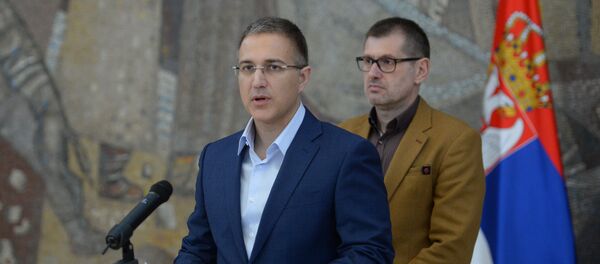 Министар унутрашњих послова Србије Небојша Стефановић и директор полиције Владимир Ребић. Министар унутрашњих послова Србије Небојша Стефановић и директор полиције Владимир Ребић. - Sputnik Србија