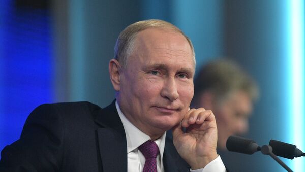Predsednik Rusije Vladimir Putin na godišnjoj velikoj konferenciji za medije u Moskvi - Sputnik Srbija