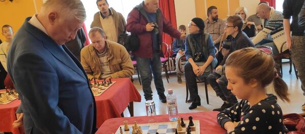 Anatolij Karpov u Valjevu - Sputnik Srbija