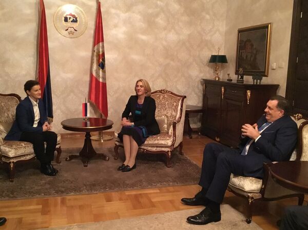 Ana Brnabić, Željka Cvijanović i Milorad Dodik - Sputnik Srbija