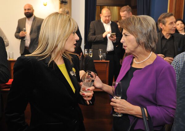 Главна уредница Спутњика Србија Љубинка Милинчић у друштву министарке за европске интеграције Јадранке Јоксимовић Главна уредница Спутњика Србија Љубинка Милинчић у друштву министарке за европске интеграције Јадранке Јоксимовић - Sputnik Србија