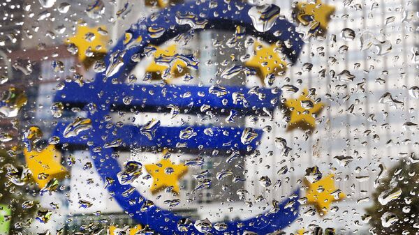 Skulptura evra ispred Centralne banke Evrope - Sputnik Srbija
