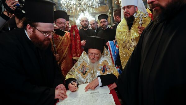 Patrijarh Vartolomej potpisuje tomos za ukrajinsku crkvu - Sputnik Srbija