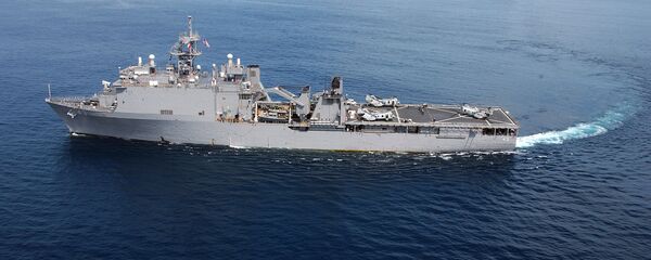 Амерички дестантни брод Форт Мекхенри - Sputnik Србија